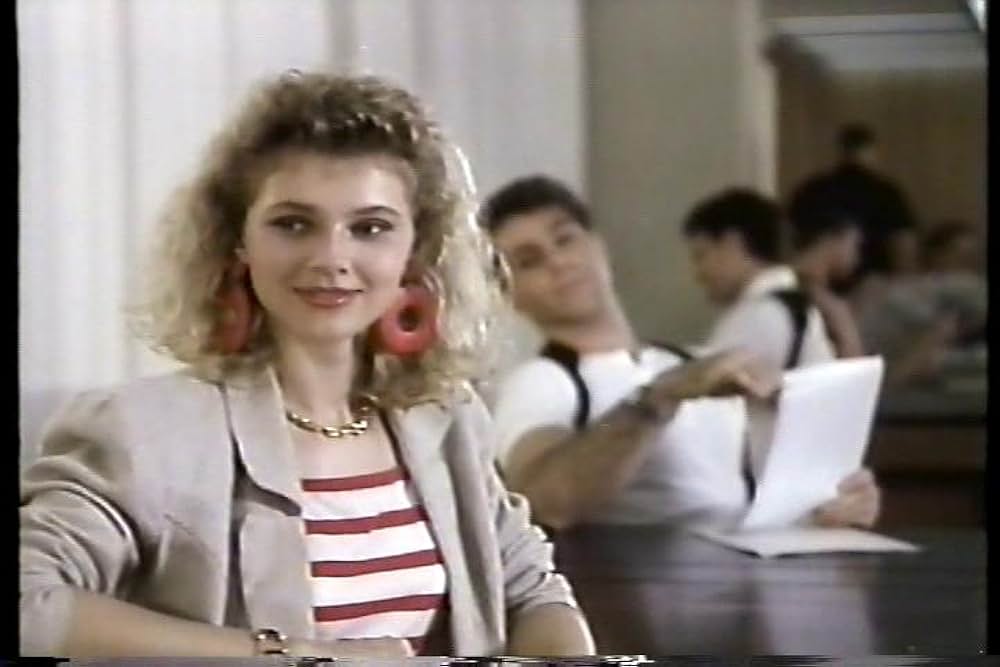 女バトルドッグ／地獄の逃走迷路の画像