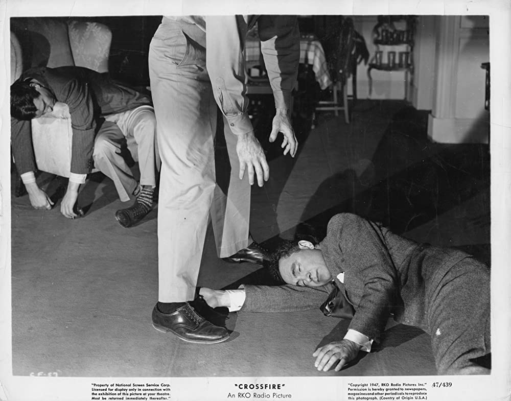 十字砲火の画像