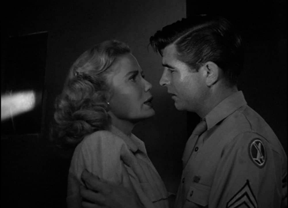 十字砲火の画像