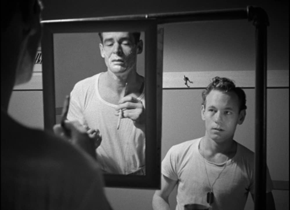 十字砲火の画像