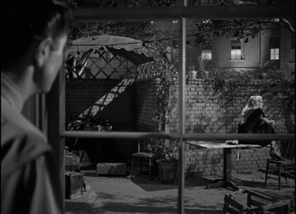 十字砲火の画像