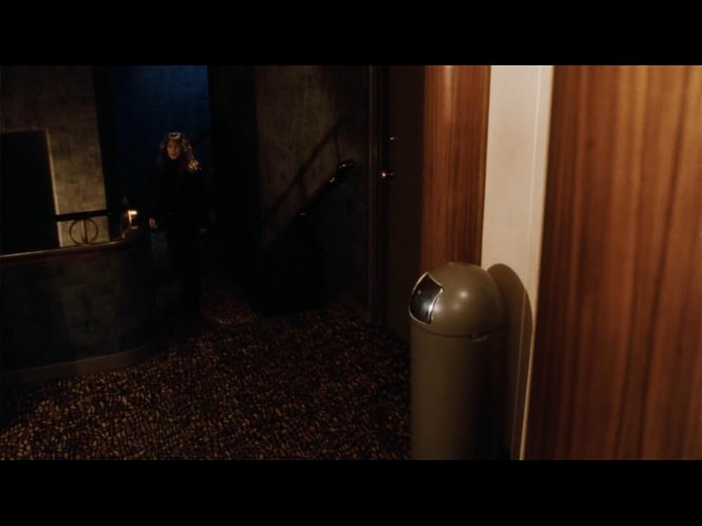 消された観客の画像