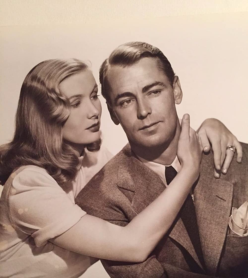 「青い戦慄」アラン・ラッド & ベロニカ・レイクの画像