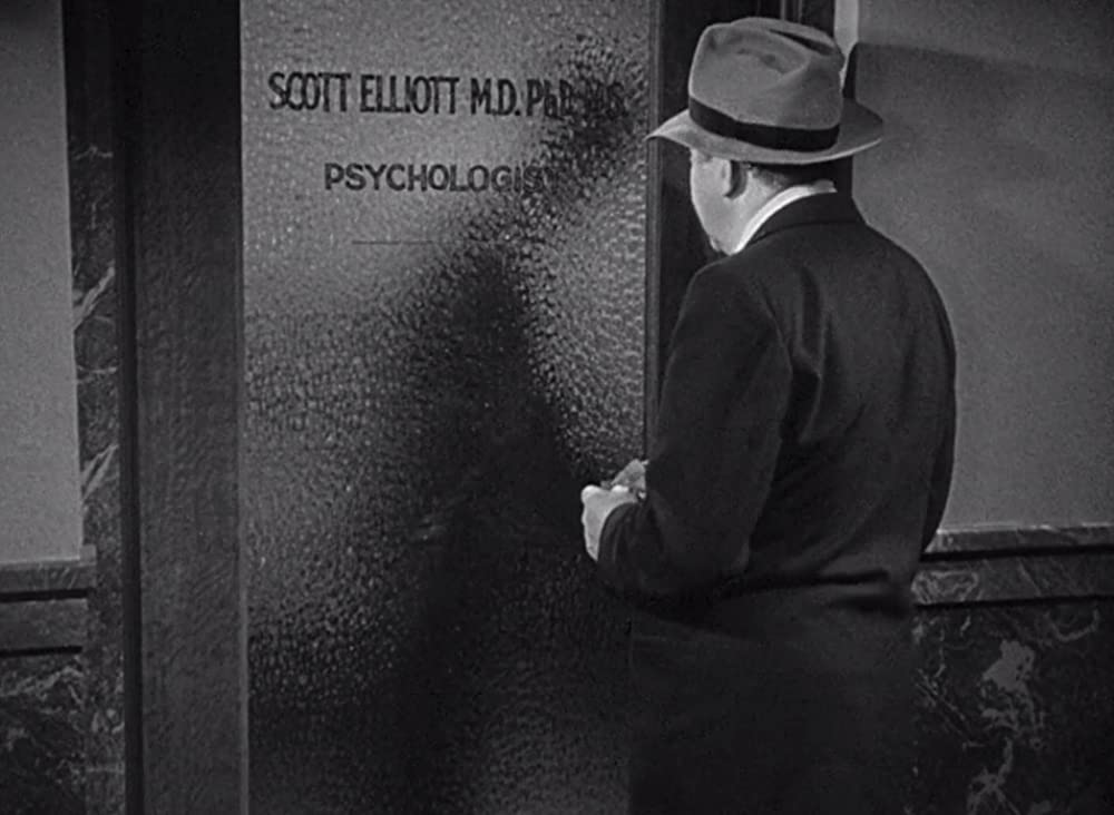 「暗い鏡」リュー・エアーズ & トーマス・ミッチェルの画像