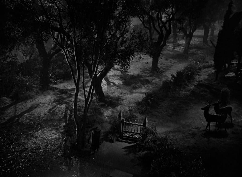 らせん階段の画像