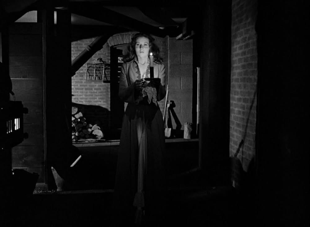 らせん階段の画像