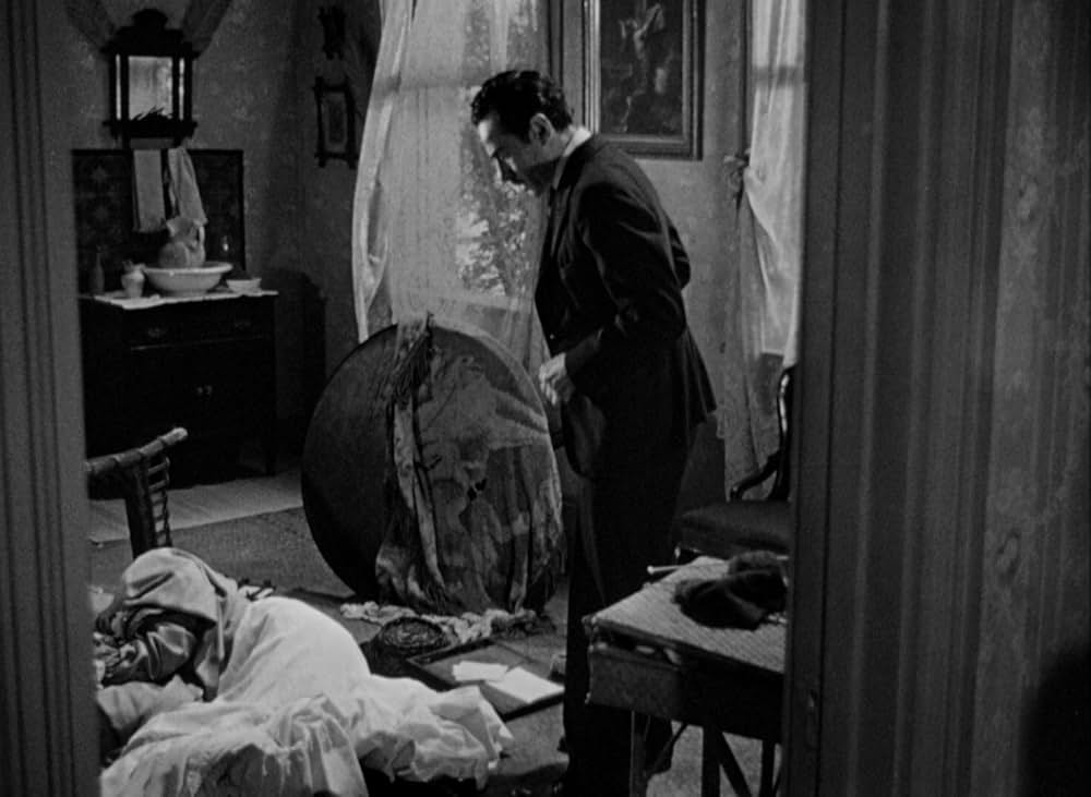 らせん階段の画像