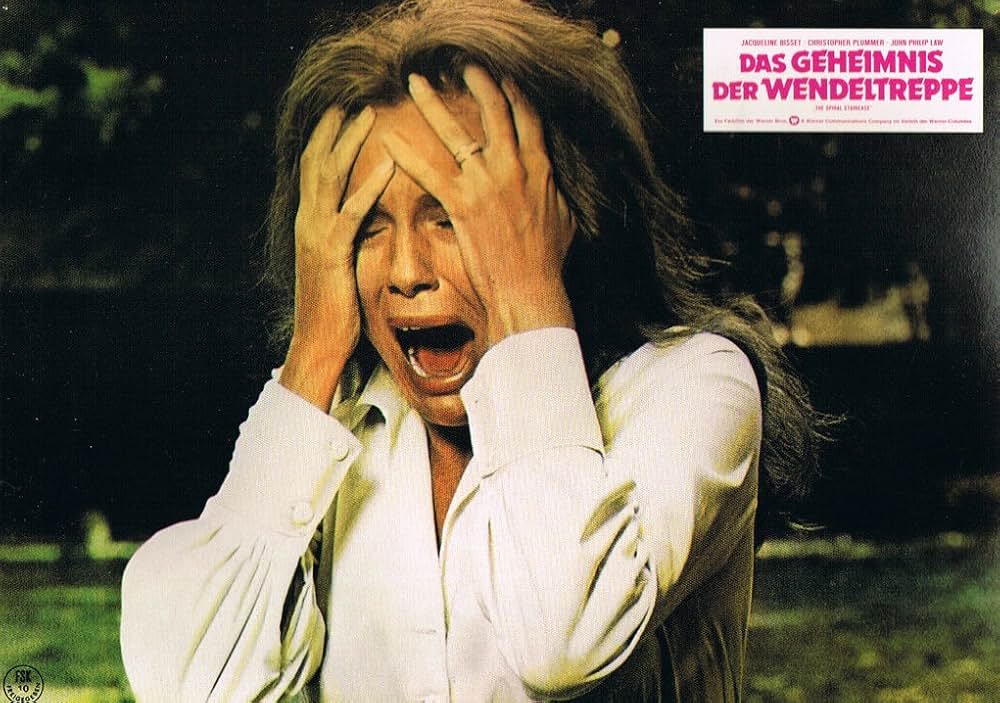 らせん階段の画像