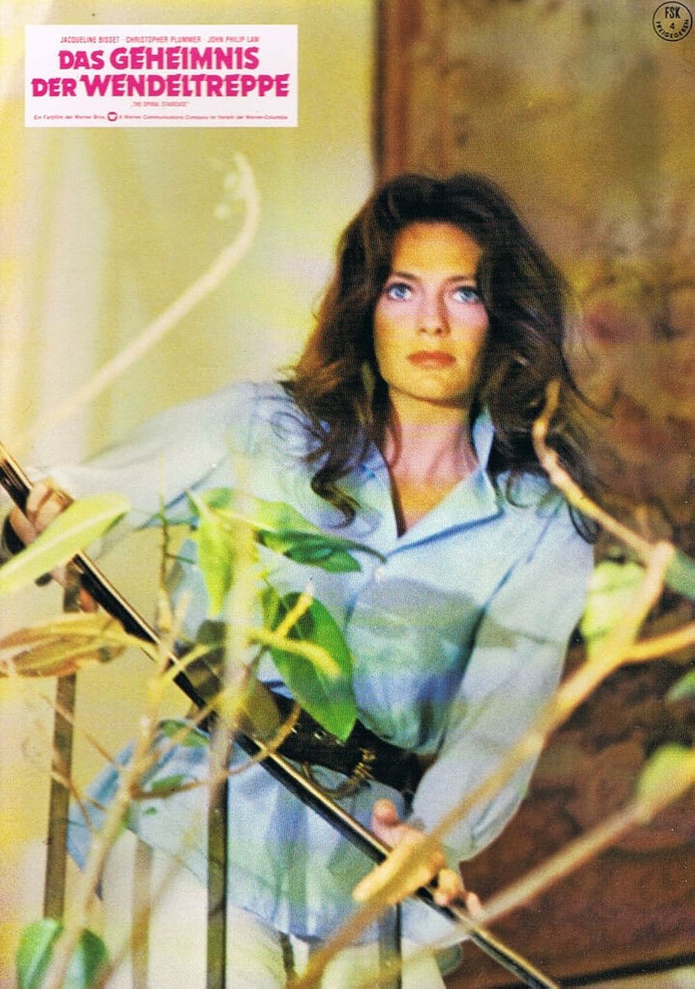 らせん階段の画像