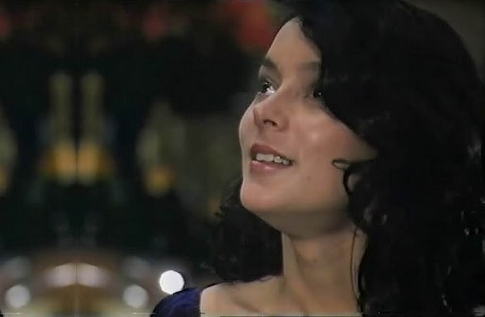 白い記憶の女の画像