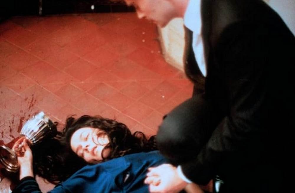 白い記憶の女の画像