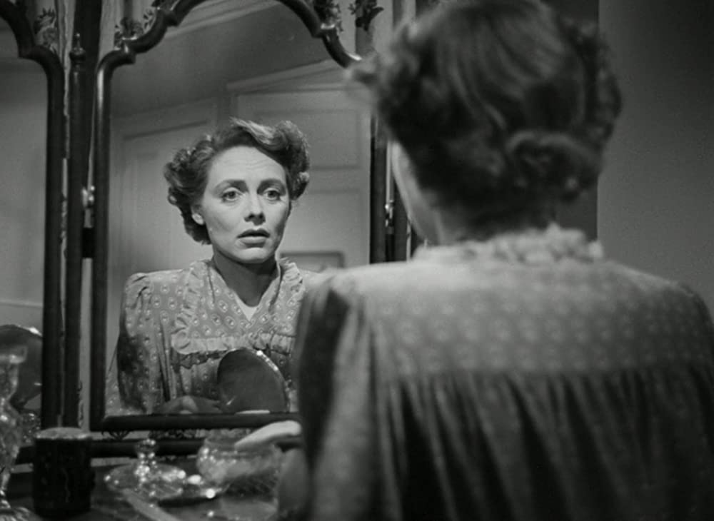 「逢びき」セリア・ジョンソンの画像