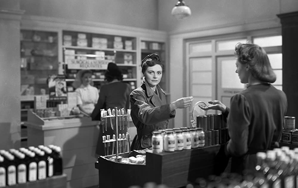 「逢びき」セリア・ジョンソンの画像