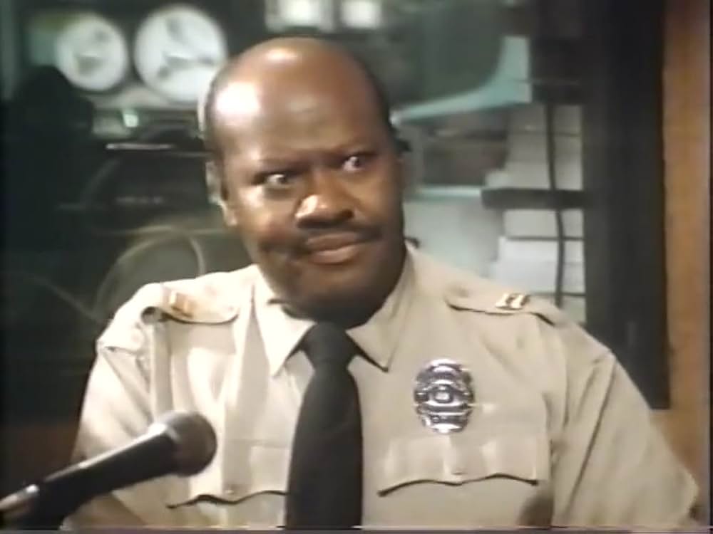 私立警官トラックスの画像