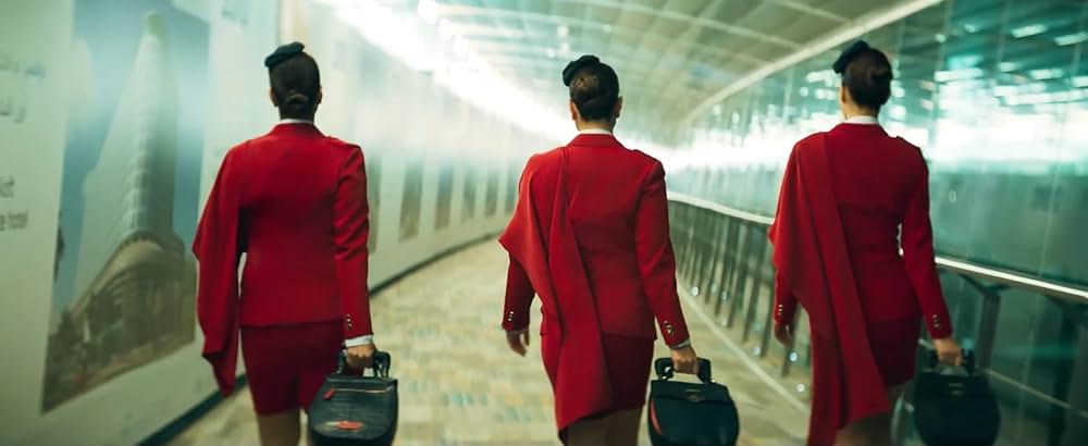 Crew（原題）の画像