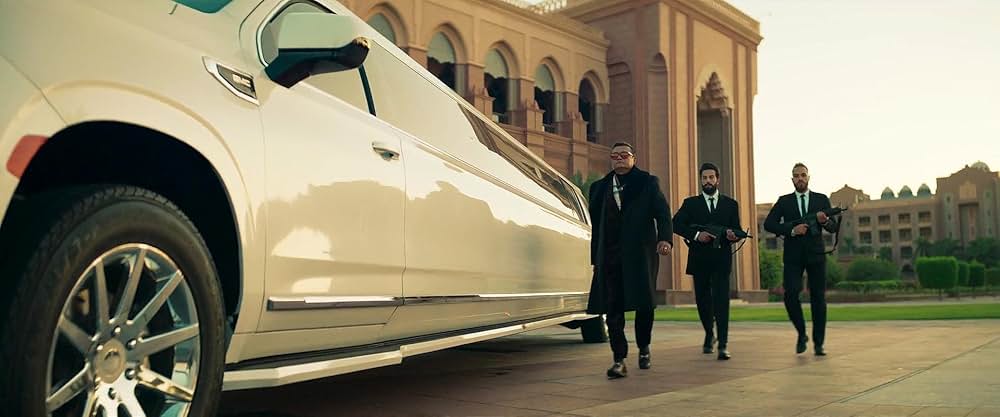 Crew（原題）の画像