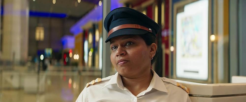 Crew（原題）の画像