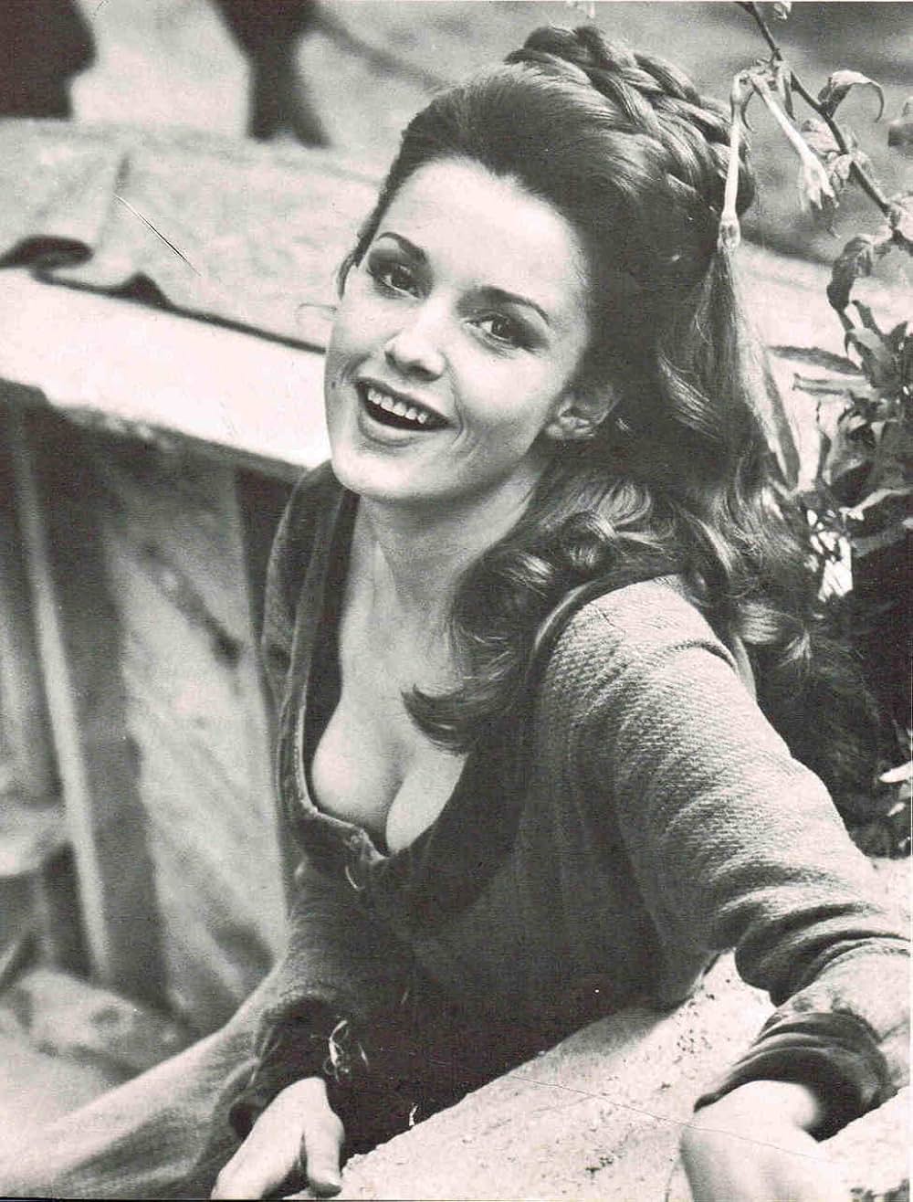 悪魔の血を飲んだ女の画像