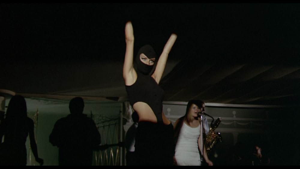 悪魔の血を飲んだ女の画像