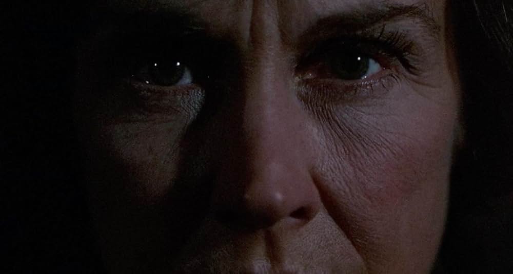 暗黒の8月の画像