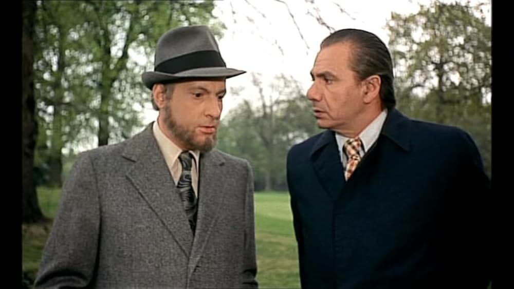 暴かれたスキャンダルの画像