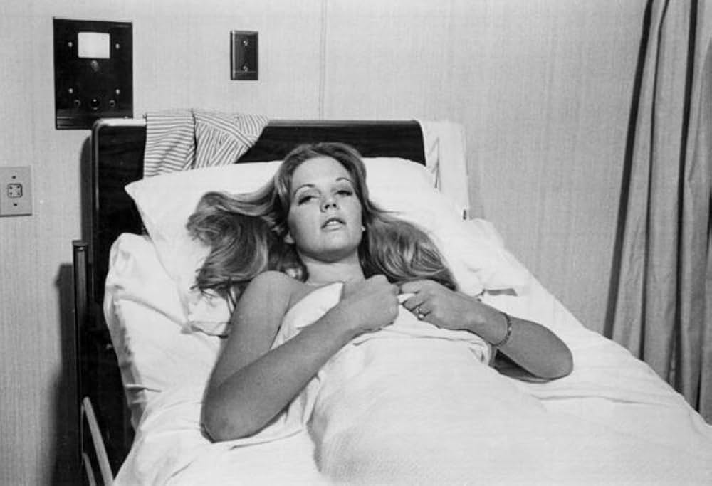 帰ってきたあぶない看護婦の画像