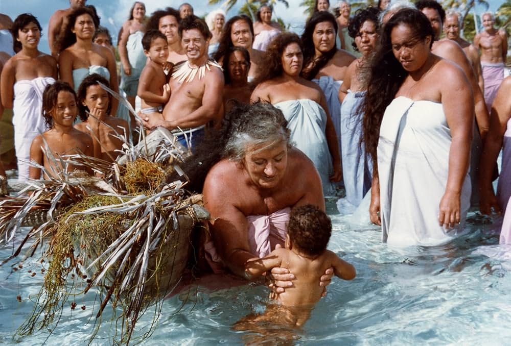 海から来た少年・珊瑚礁に消えた謎の画像