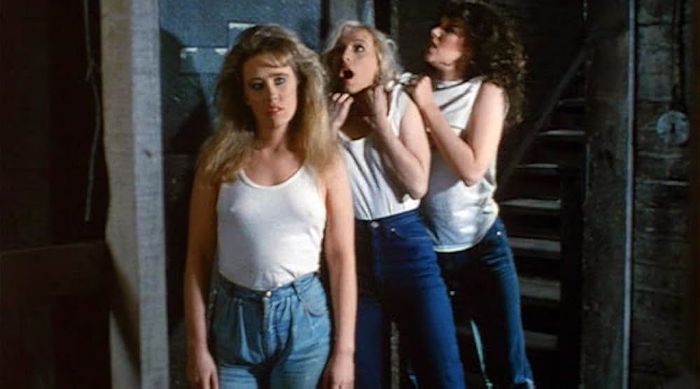 虐殺バッドガールズ・地獄の女刑務所の画像