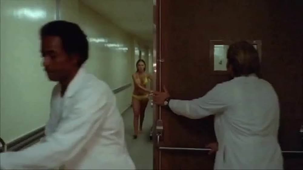 もっとあぶない看護婦の画像