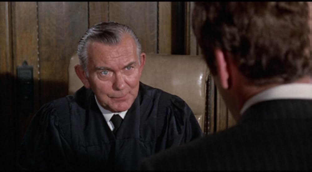 殺人者の影の画像