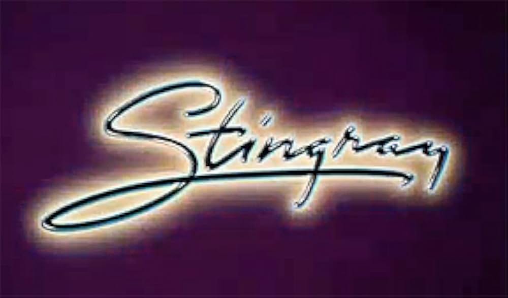 赤いスティングレーを追え！の画像