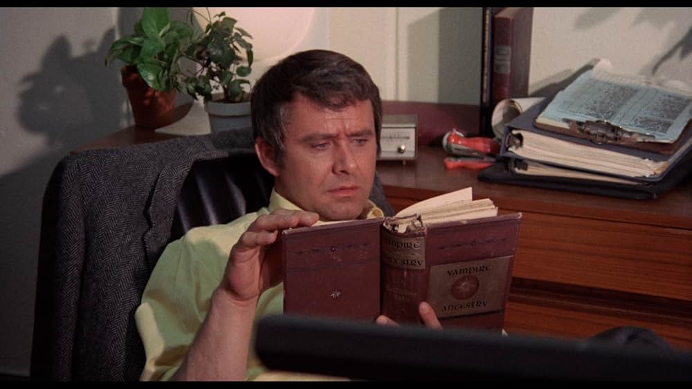 吸血鬼ヨーガ伯爵の画像