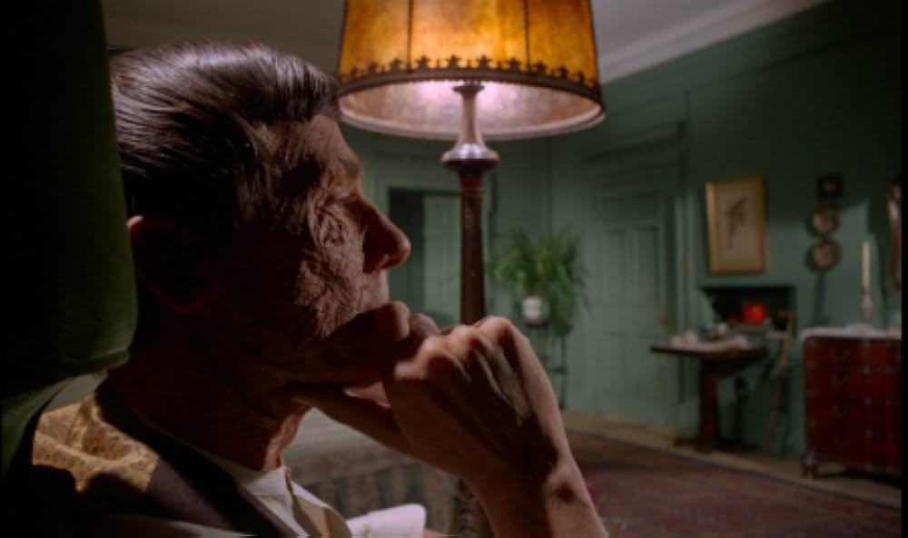 陰謀の屋敷の画像