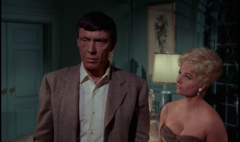 陰謀の屋敷の画像