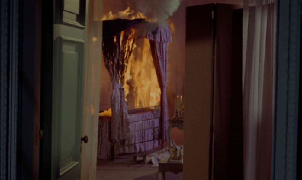 陰謀の屋敷の画像