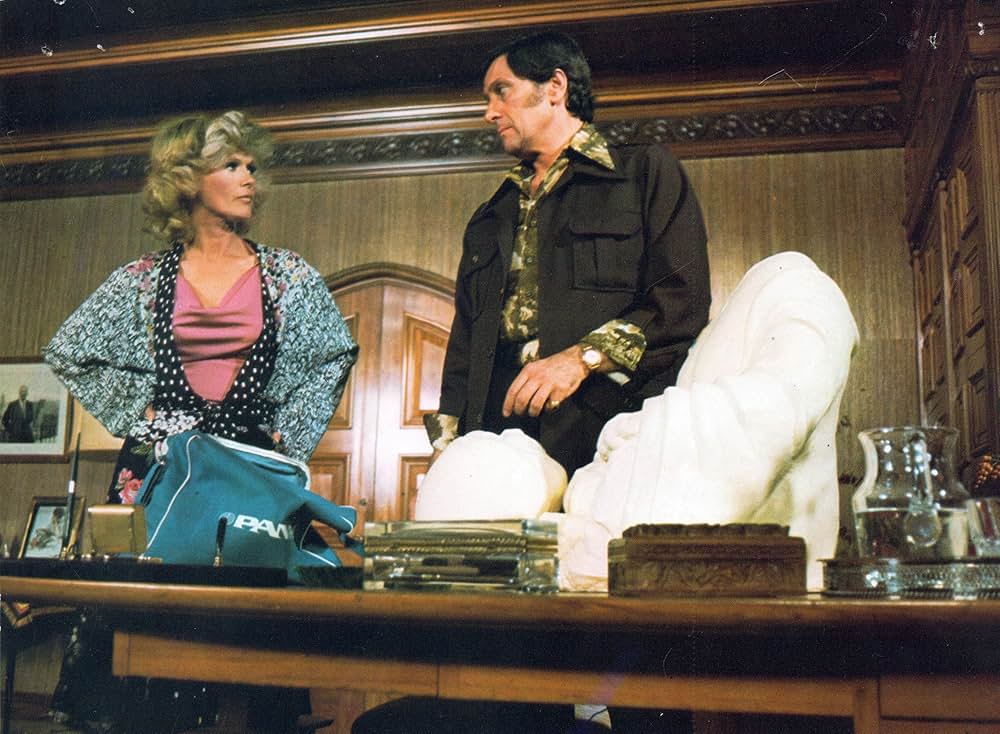 コニー・スティーブンスの 女捜査官の画像