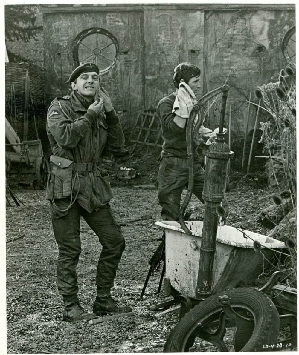 帰らざる勇者の画像