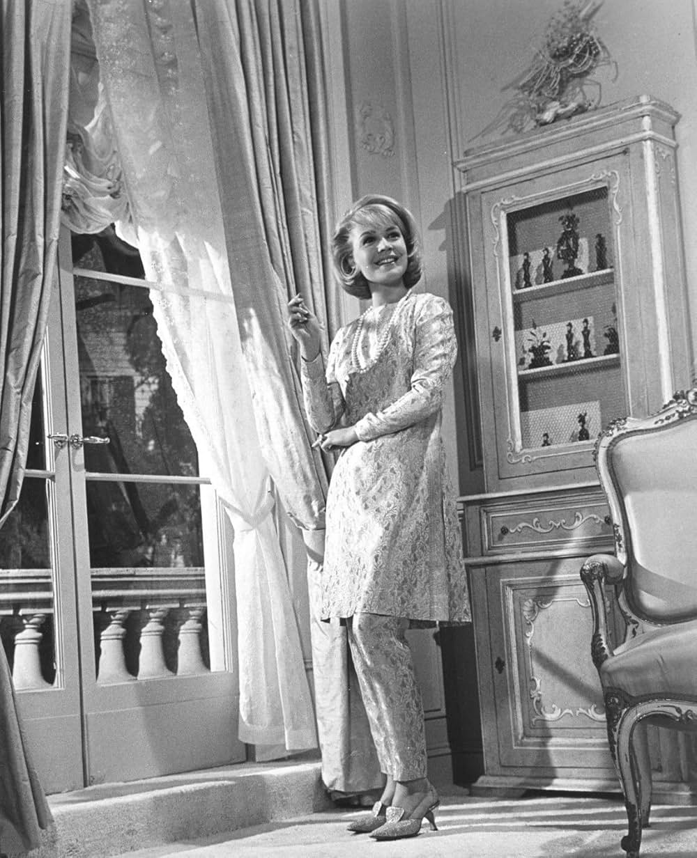 彼女は億万長者の画像