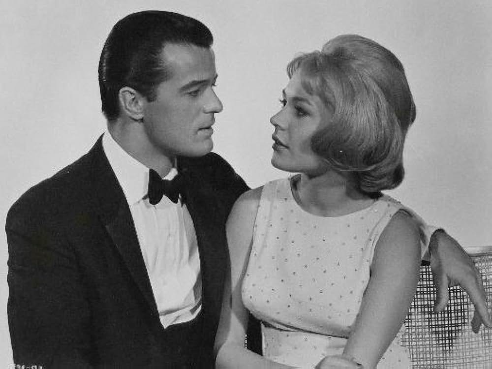 彼女は億万長者の画像