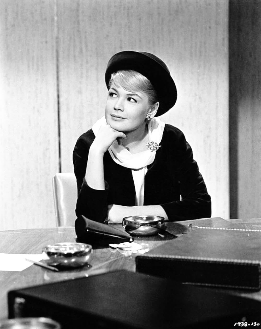 彼女は億万長者の画像