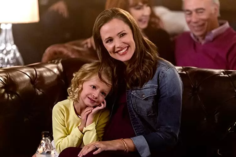 「Dearダニー 君へのうた」ジェニファー・ガーナー & Giselle Eisenbergの画像