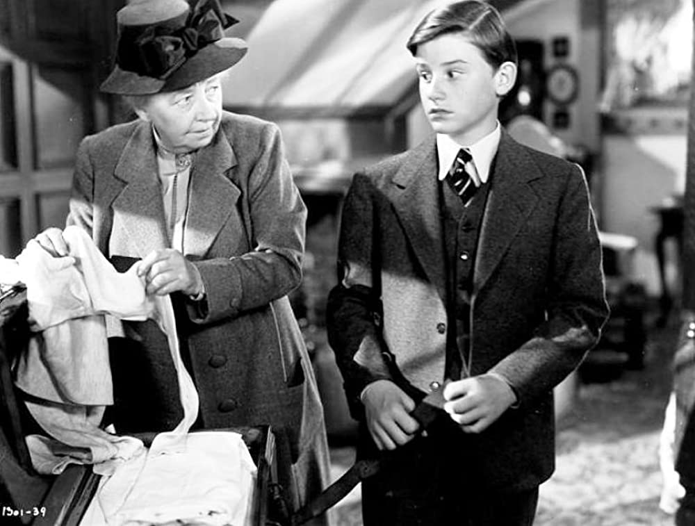 「ドーヴァーの白い崖」ロディ・マクドウォール & メイ・ウィッティの画像