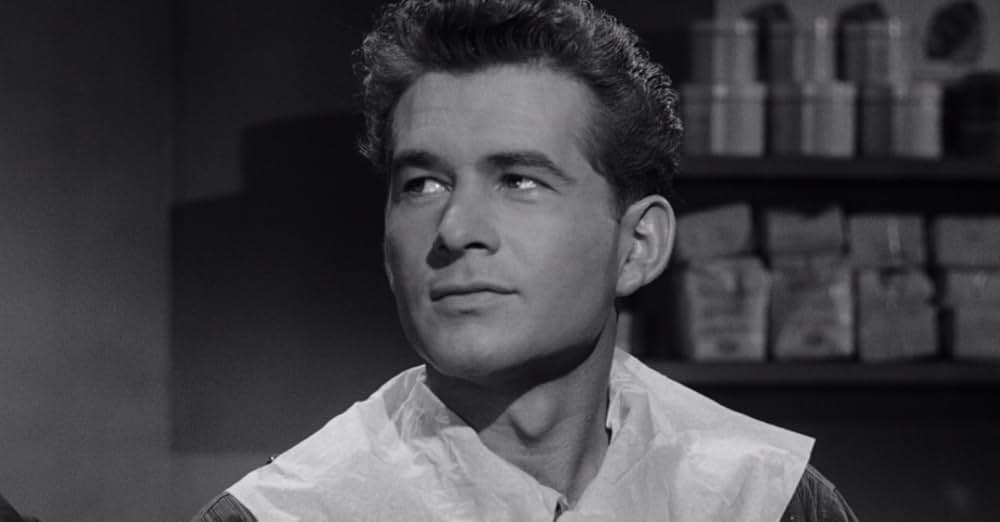 怪物を造る男の画像