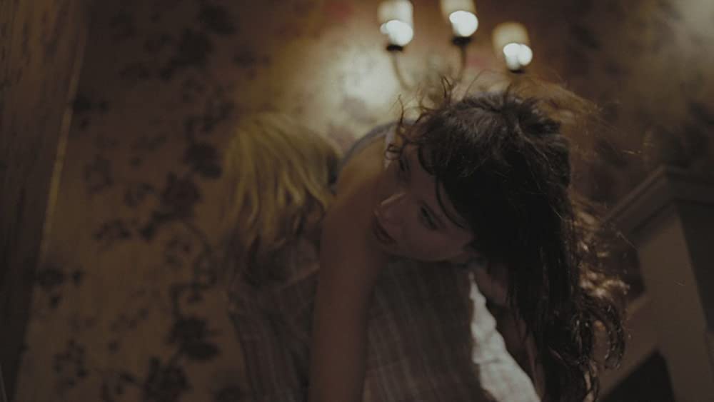 「ゲスト」エミリー・ブラウニングの画像