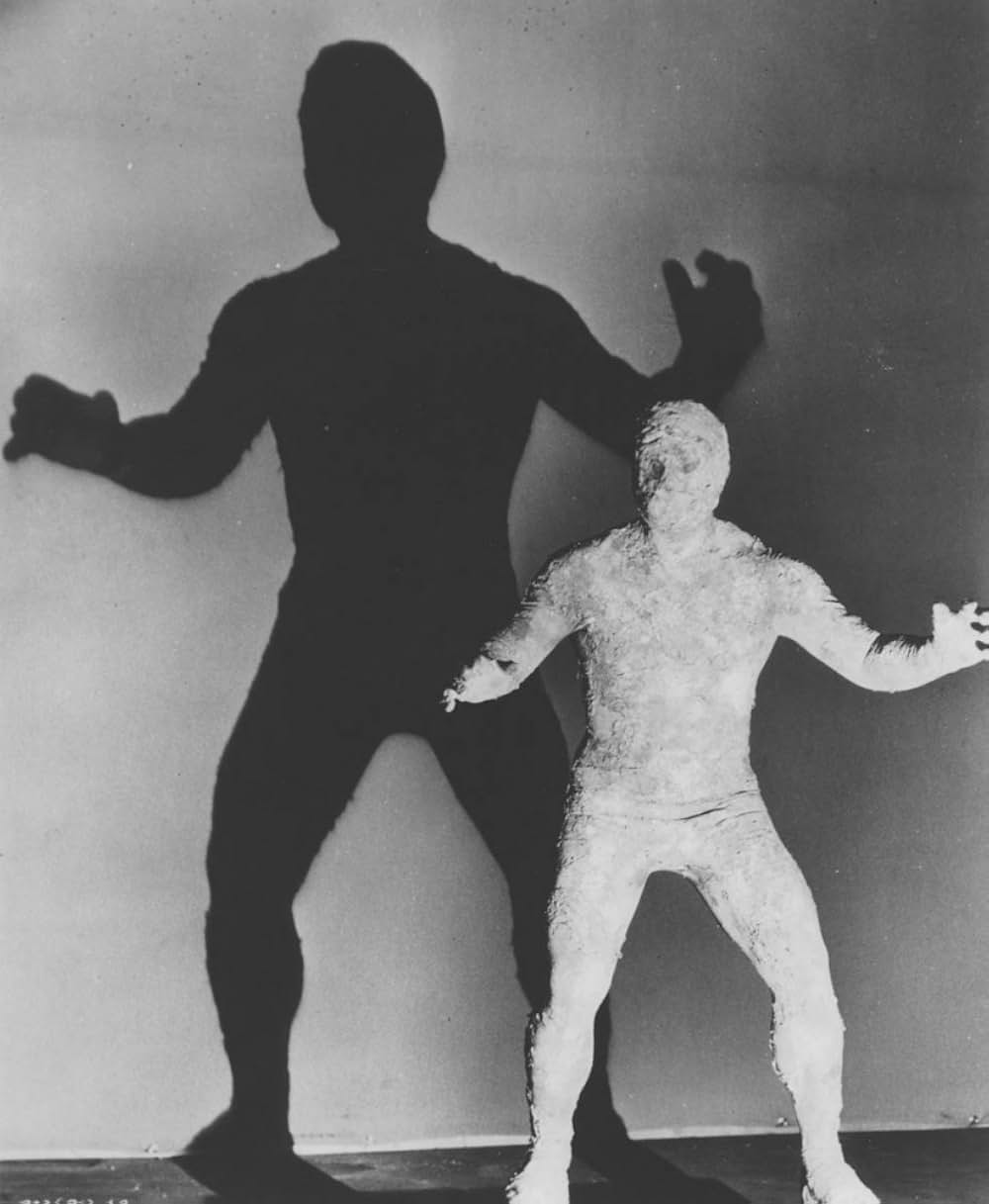 顔のない男の呪いの画像