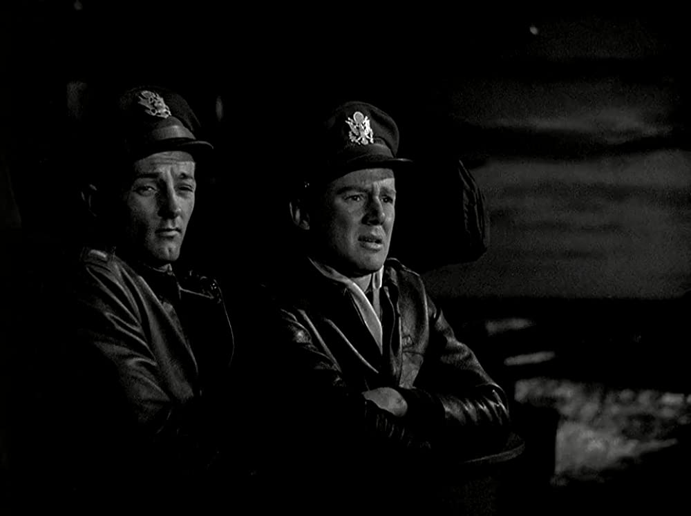 「東京上空三十秒」ロバート・ミッチャム & バン・ジョンソンの画像