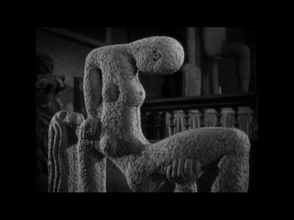 殺人鬼の巨像の画像