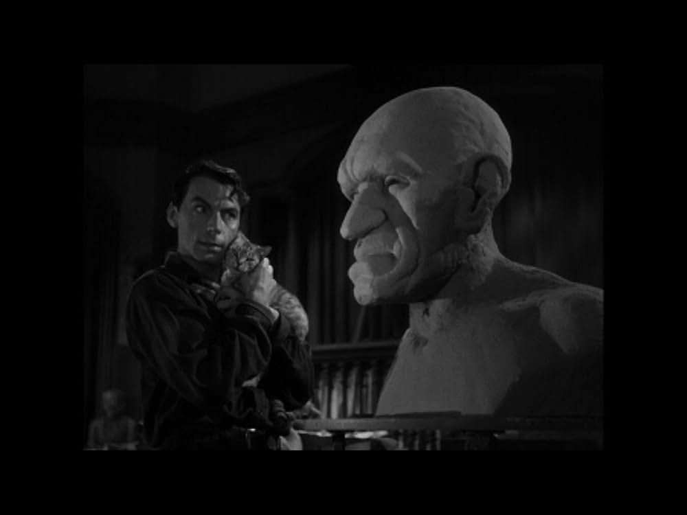 殺人鬼の巨像の画像