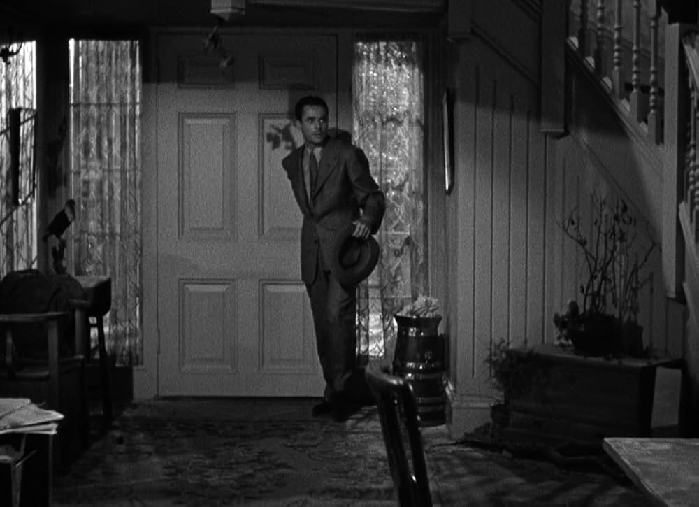 死体は追うの画像