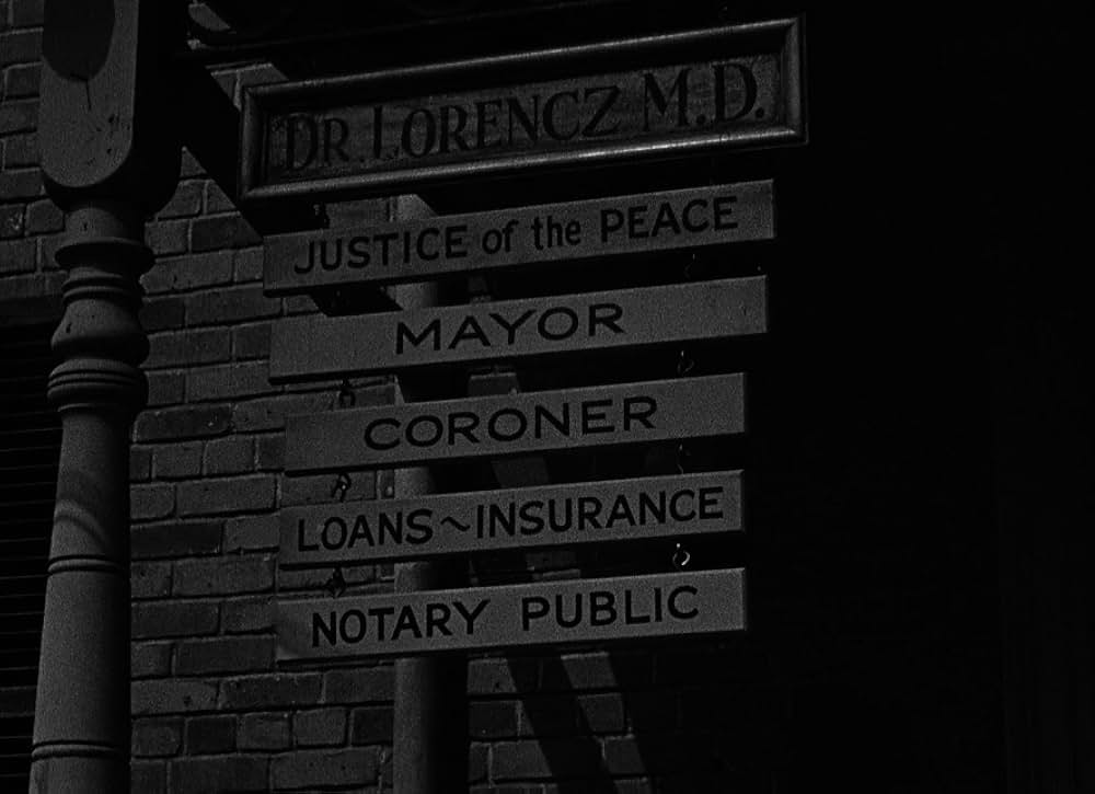 死体は追うの画像